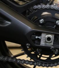 Зачем нужна смазка цепи в мотоцикле?